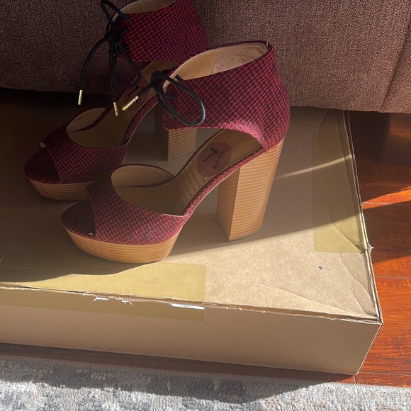 Plaid Block Heels DV by Dolce‎ Vita - Picture 2 of 6